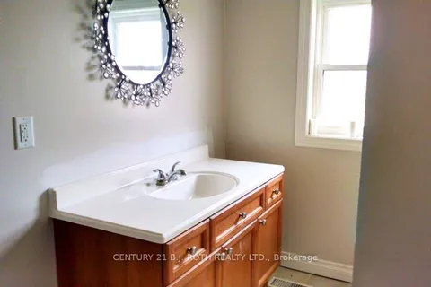 10 12 Line, Oro-Medonte, ON L0L 1T0