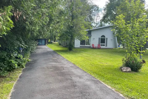 17 Poplar Cres, Ramara, ON L0K 1B0