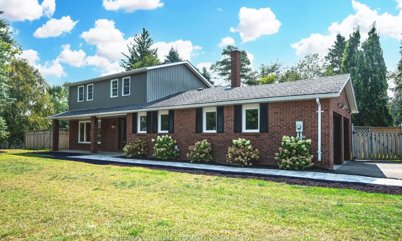 66 Willow Landing Rd, Springwater, ON L9X 0R2