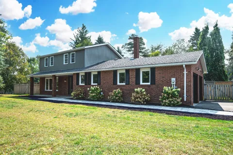 66 Willow Landing Rd, Springwater, ON L9X 0R2