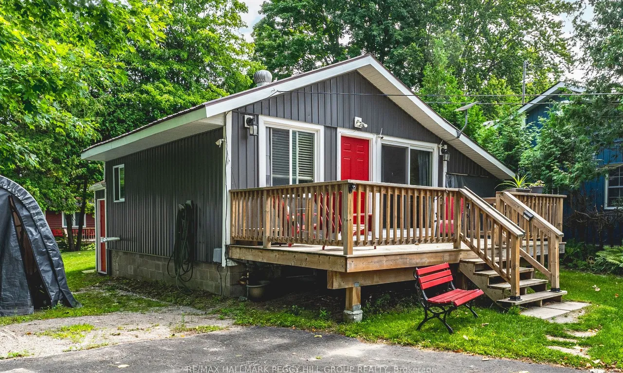 3301 Pleasant Rd, Severn, ON L3V 6H3