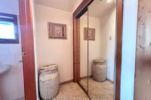 553 Simcoe St, Collingwood, ON L9Y 1K2