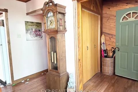 553 Simcoe St, Collingwood, ON L9Y 1K2