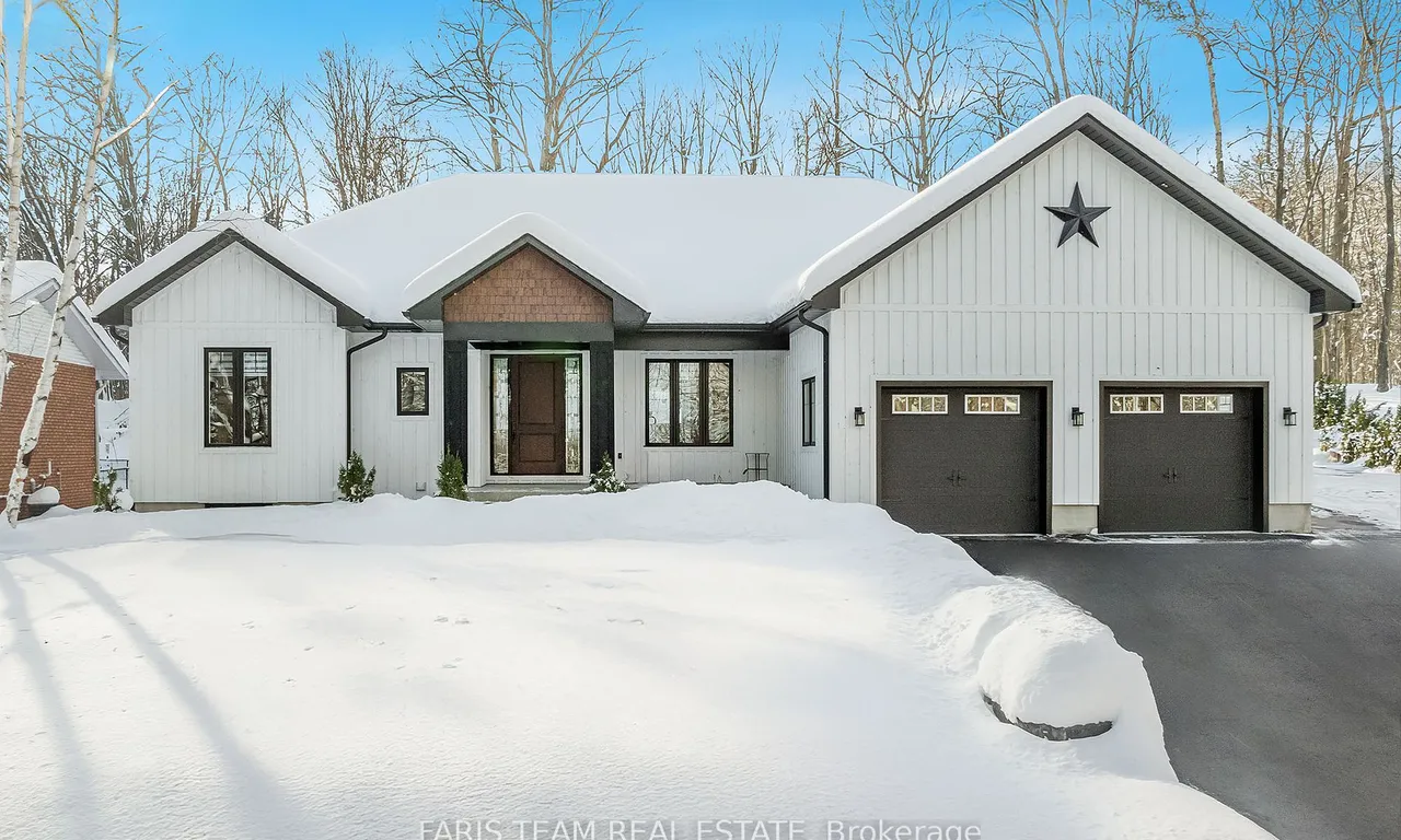 1532 Champlain Rd, Tiny, ON L9M 0C1