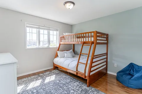 20 Hemlock Crt, Barrie, ON L4N 9N5