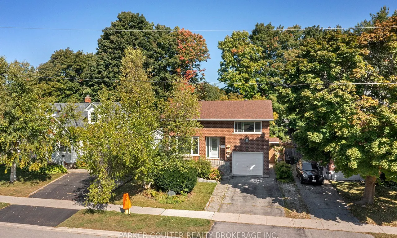 188 Napier St, Barrie, ON L4M 1W8