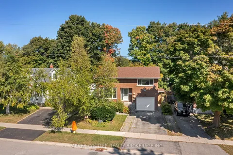 188 Napier St, Barrie, ON L4M 1W8