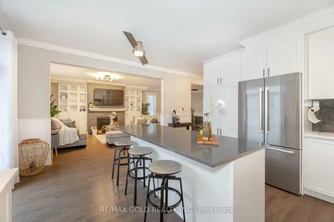 15 Autumn Dr, Wasaga Beach, ON L9Z 0K7