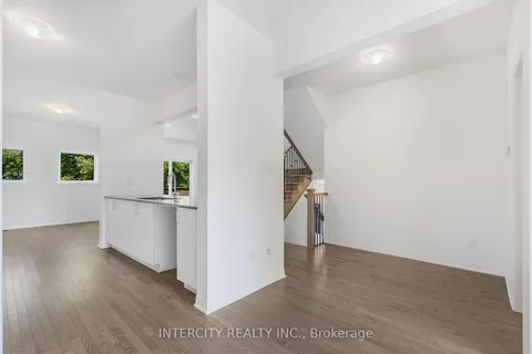 327 Quebec St, Clearview, ON L0M 1S0