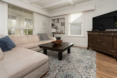 77 Niagara St, Collingwood, ON L9Y 3X4