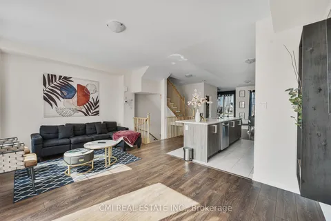197 Village Gate Dr, Wasaga Beach, ON L9Z 0K2