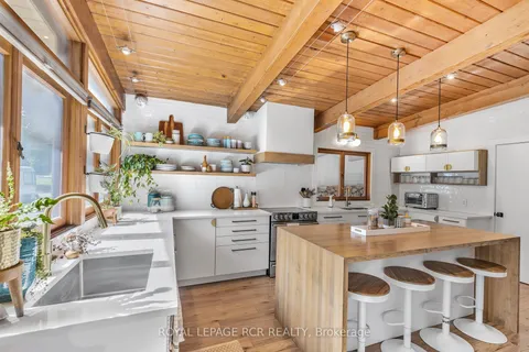 224 Mccrea Dr, Clearview, ON L0M 1S0