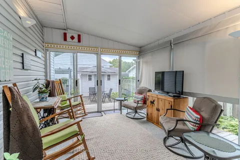 63 Nelson St, Barrie, ON L4M 4K1