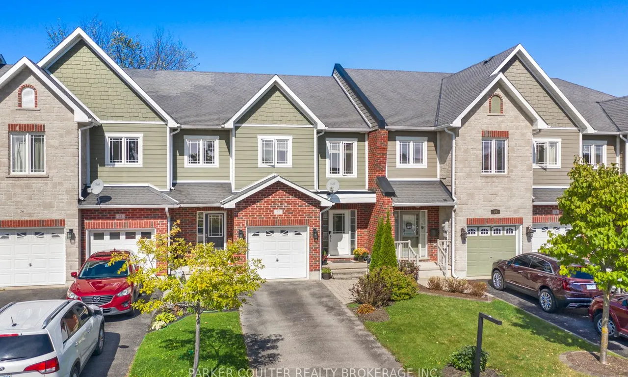 22 Claudio Cres, Barrie, ON L4N 6L5