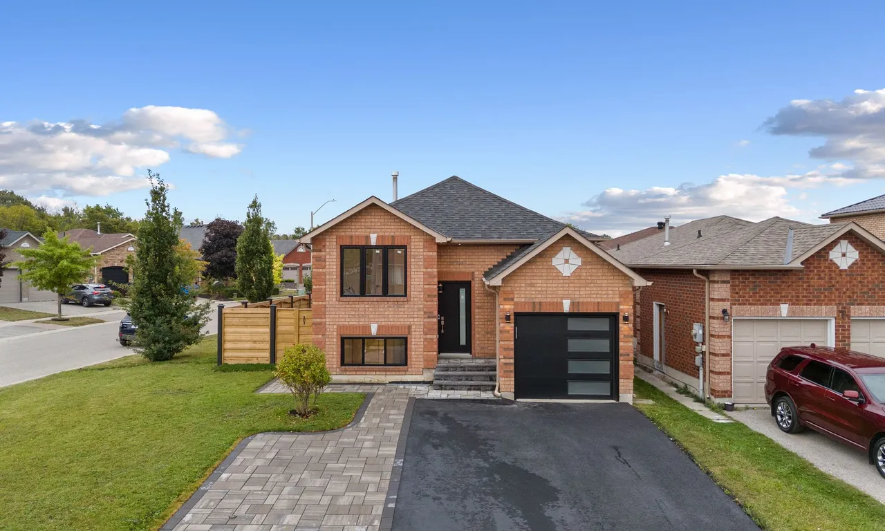 1 Patrick Dr, Barrie, ON L4N 5V6