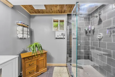 3 Maplecrest Crt, Oro-Medonte, ON L4M 4Y8