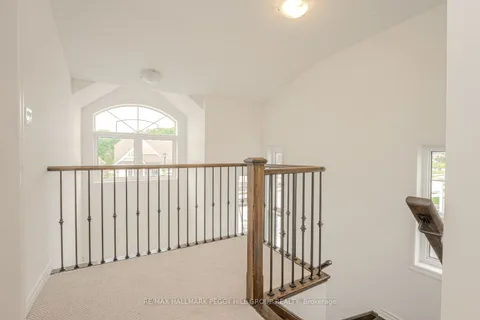 88 Village Gate Dr, Wasaga Beach, ON L9Z 0G3