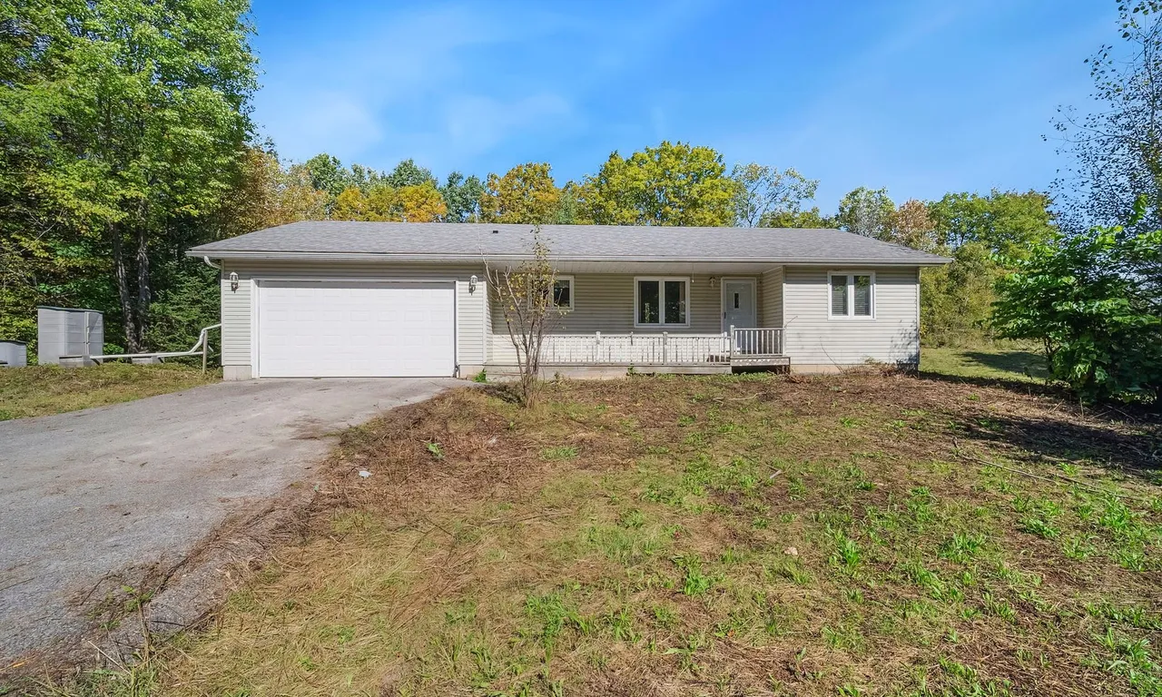 1076 Jermey Rd, Severn, ON L3V 6H4