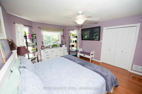 128 Smallman Dr, Wasaga Beach, ON L9Z 1L3
