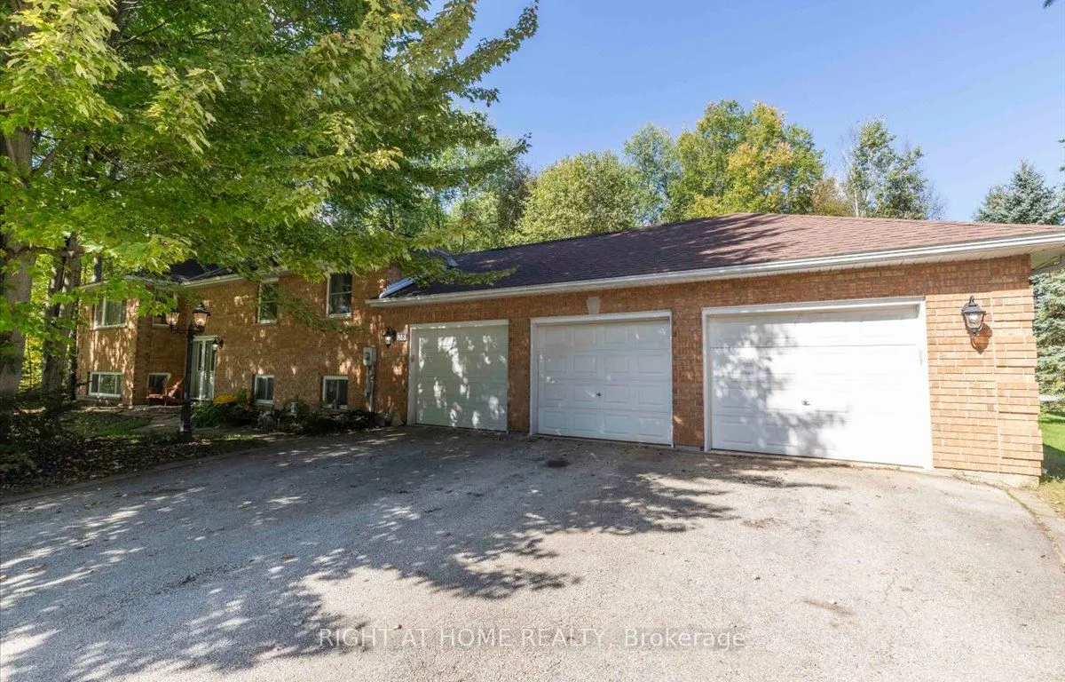 38 Lamers Rd, Clearview, ON L0M 1N0