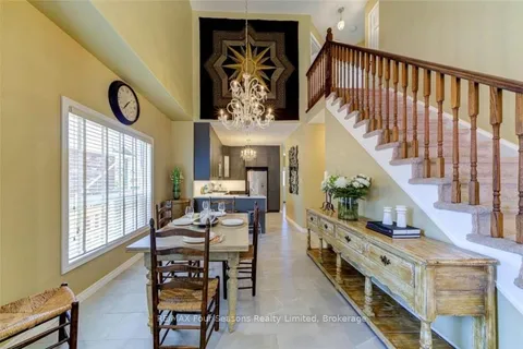 111 Chamberlain Cres, Collingwood, ON L9Y 0E6