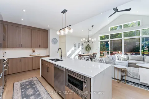 10 Jean Miller Crt, Springwater, ON L9X 0J1
