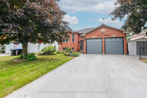 4 ACORN Cres, Wasaga Beach, ON L9Z 1B7