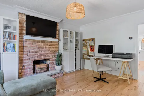 101 Queen St, Barrie, ON L4M 1Z4