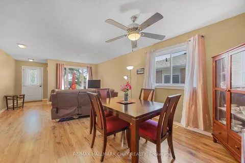 16 Butternut Dr, Barrie, ON L4N 0E2