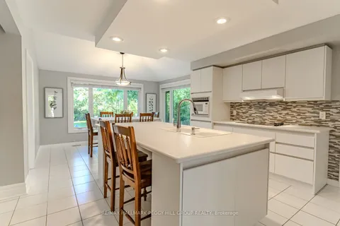 48 Lawrence Ave, Springwater, ON L9X 0C6