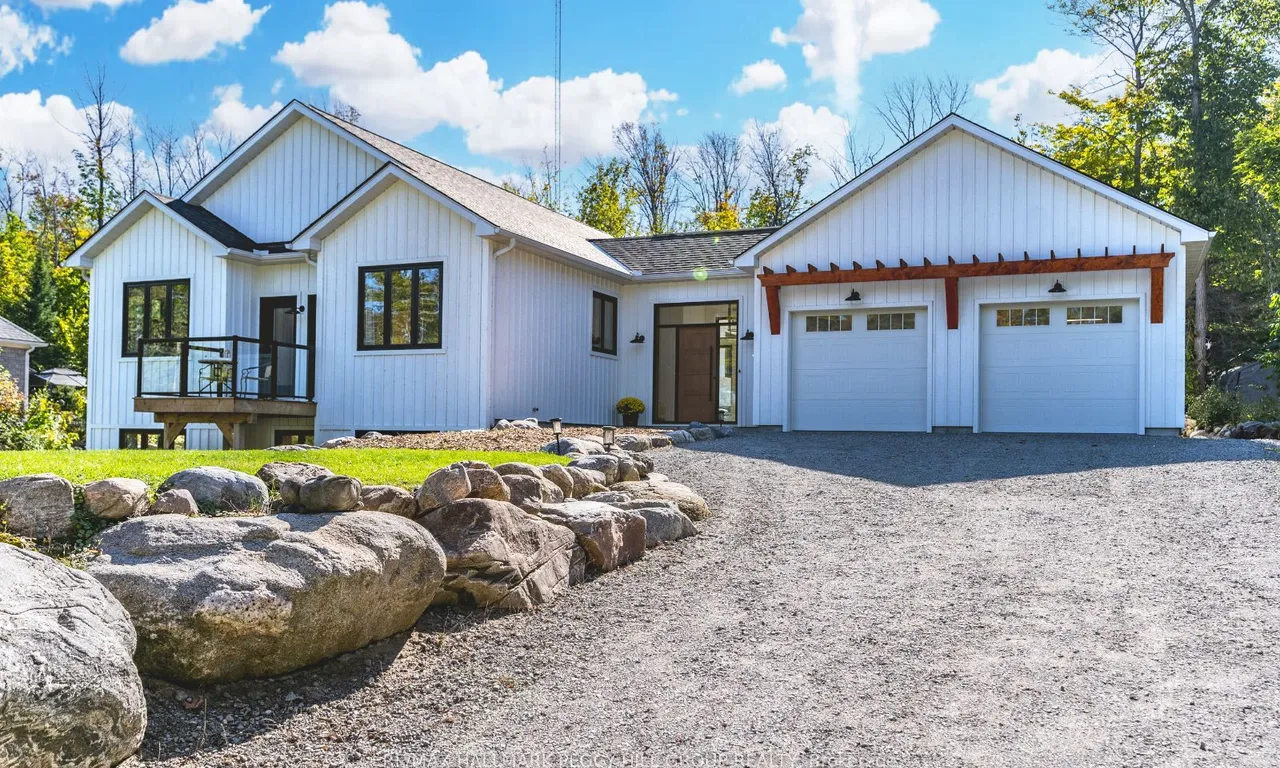 1722 Champlain Rd, Tiny, ON L9M 0C1