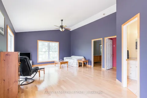 2140 Old Second Rd, Springwater, ON L4M 4Y8