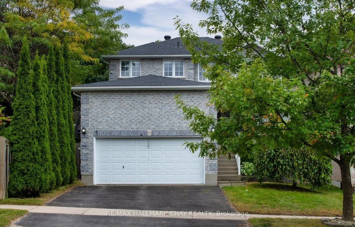 3 Bell St, Barrie, ON L4N 0J2