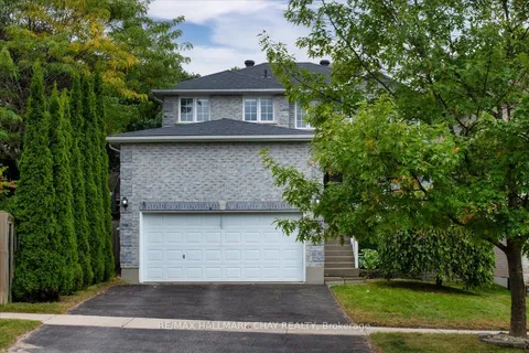 3 Bell St, Barrie, ON L4N 0J2