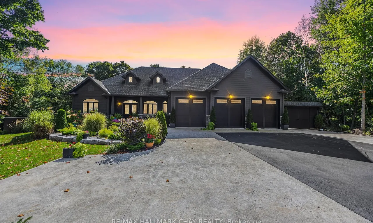 2248 Elana Dr, Severn, ON L3V 0C2