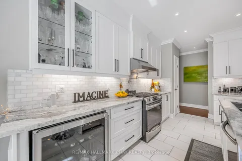 2248 Elana Dr, Severn, ON L3V 0C2