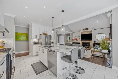 2248 Elana Dr, Severn, ON L3V 0C2