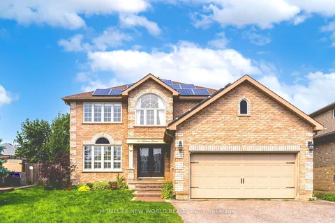 10 Rebecca Crt, Barrie, ON L4N 0V5