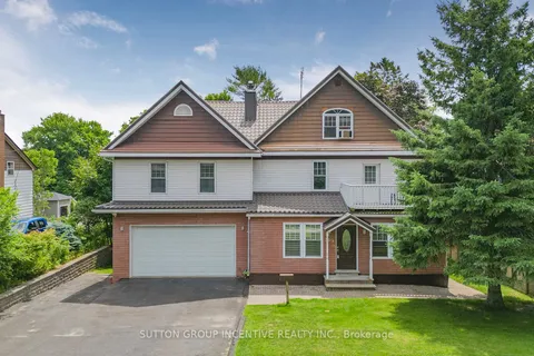 149 Blake St, Barrie, ON L4M 1K4