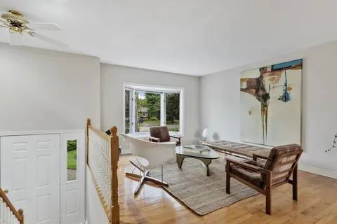 377 Peel St, Collingwood, ON L9Y 3W5