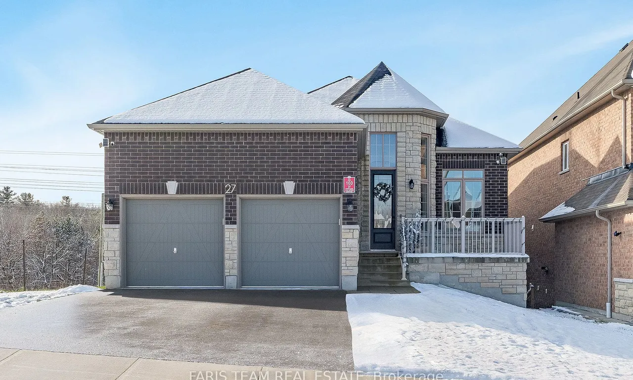 27 Muirfield Dr, Barrie, ON L4N 5S4