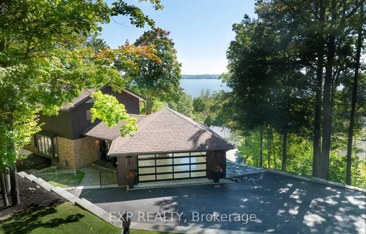 11 Crestwood Dr, Barrie, ON L4M 4Y8