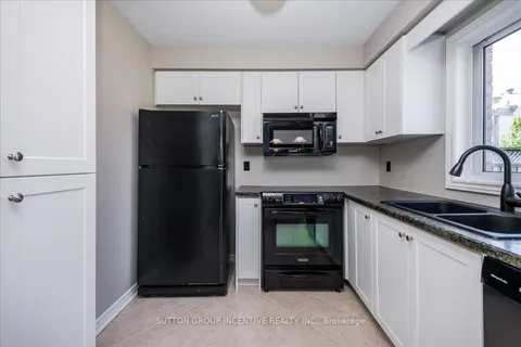 40 Livia Herman Way, Barrie, ON L4M 6X1