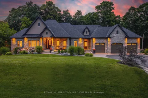 28 Heron Blvd, Springwater, ON L9X 0J1