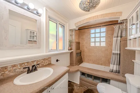 23 Pops Lane, Wasaga Beach, ON L9Z 2X7