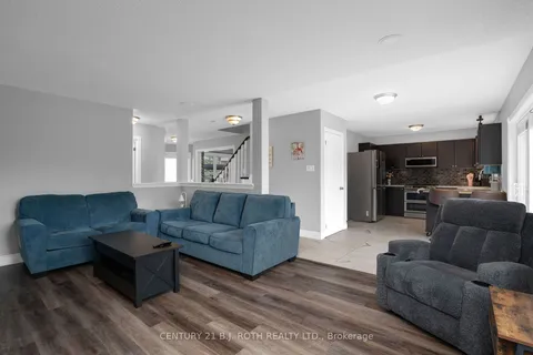 217 PRINGLE Dr, Barrie, ON L4N 0P5