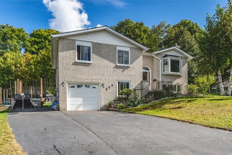 949 Roslyn Crt, Midland, ON L4R 5A1