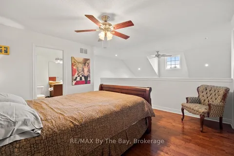 31 Royal Beech Dr, Wasaga Beach, ON L9Z 3C6