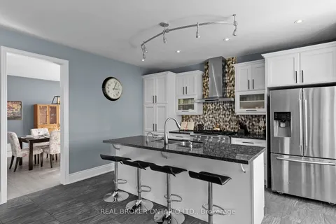 3032 Monarch Dr, Orillia, ON L3V 8K3