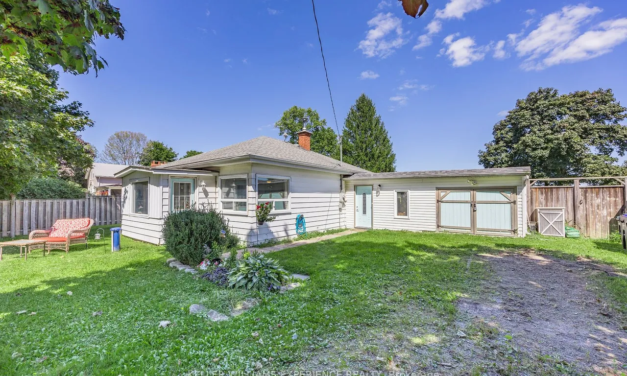 3829 Crossland Rd, Springwater, ON L0L 1P0